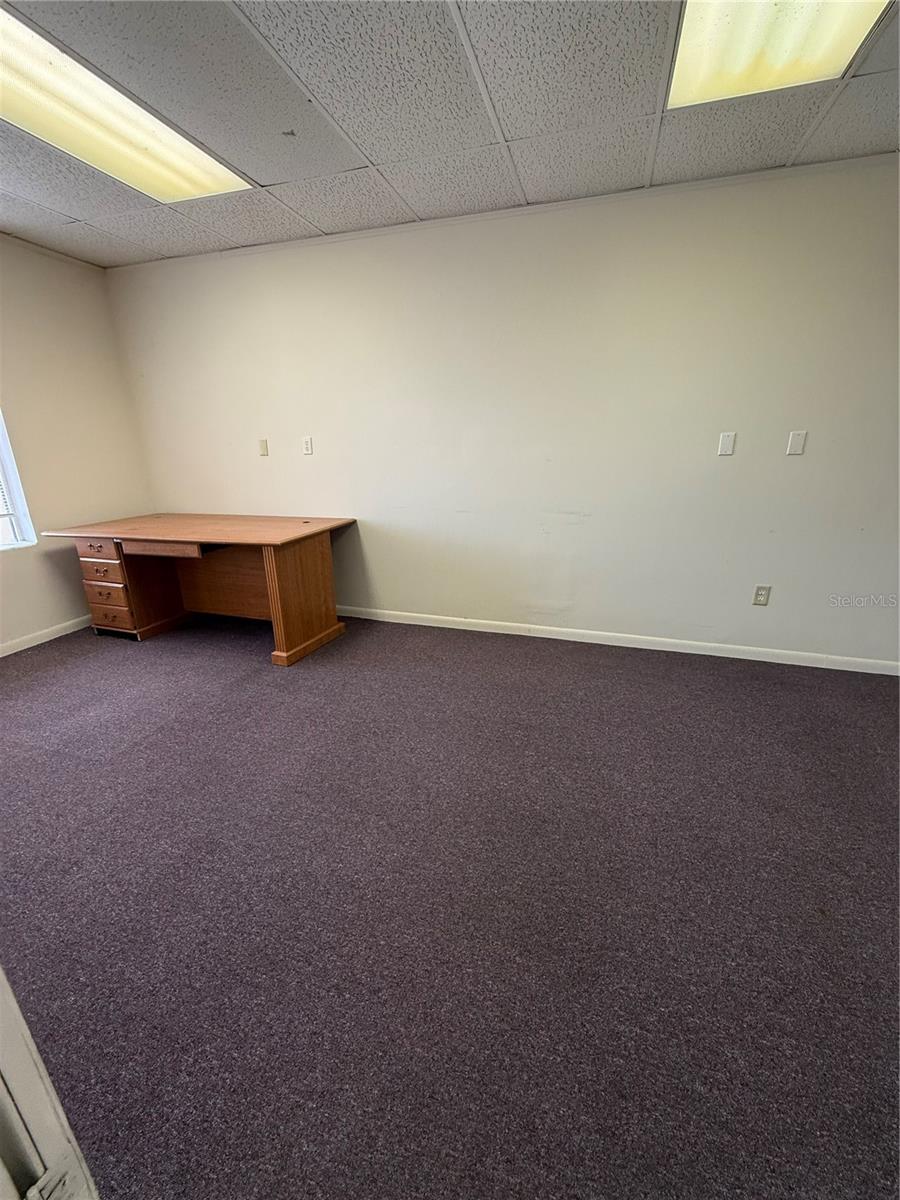 6736 Commerce Ave Property Photo 11