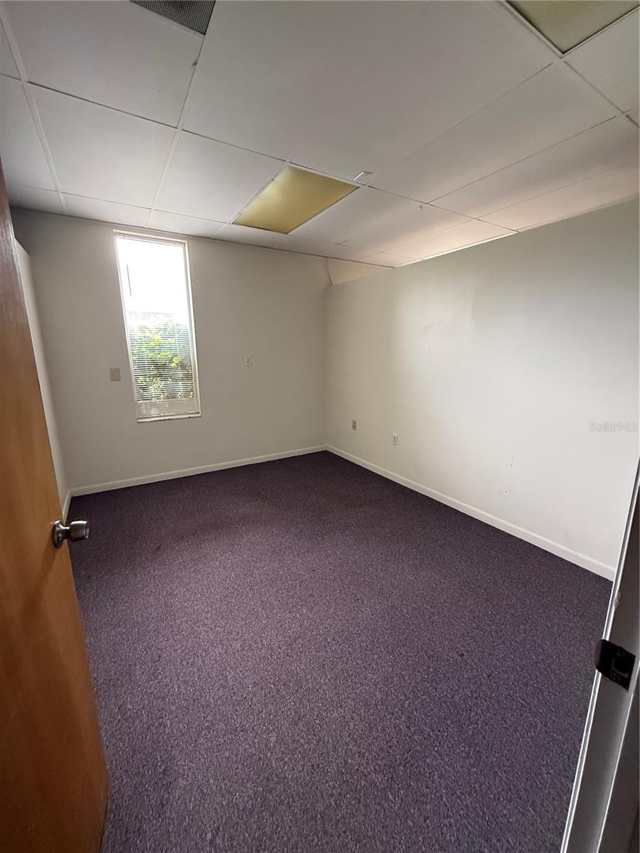 6736 Commerce Ave Property Photo 16
