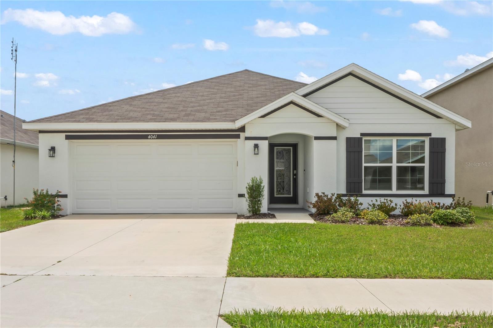 4041 Autumn Amber Property Photo 1