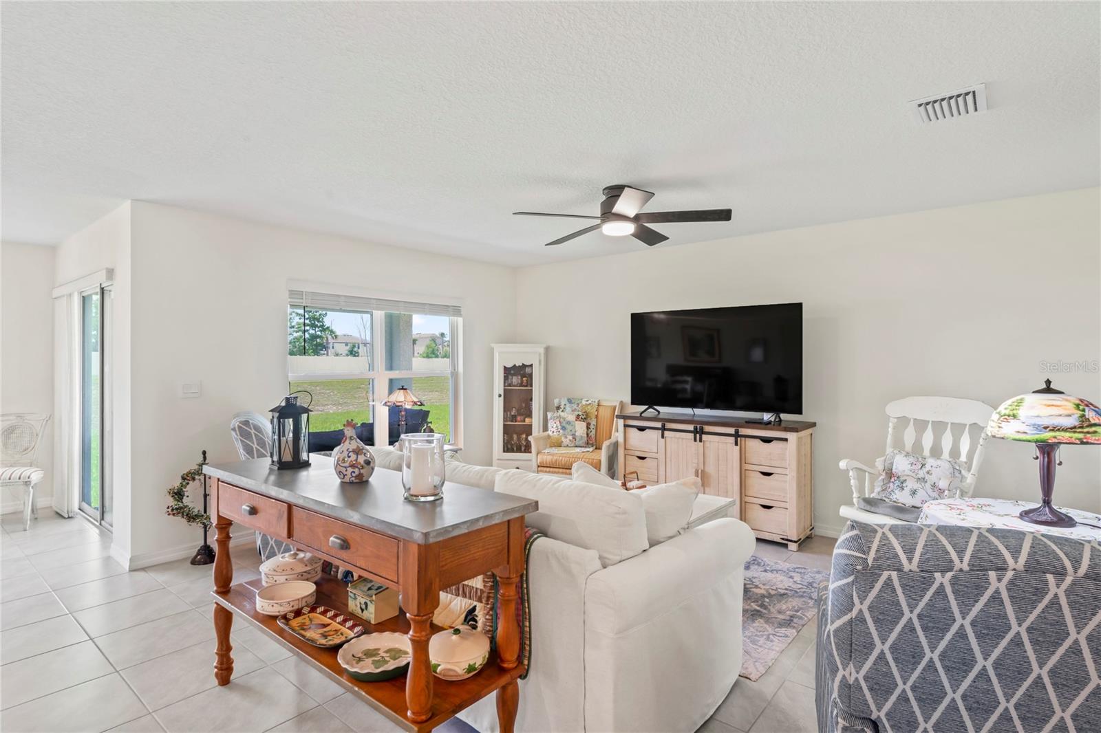 4041 Autumn Amber Property Photo 8