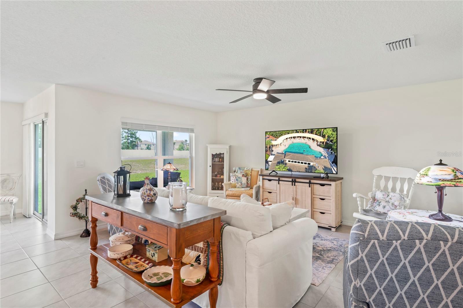 4041 Autumn Amber Property Photo 9