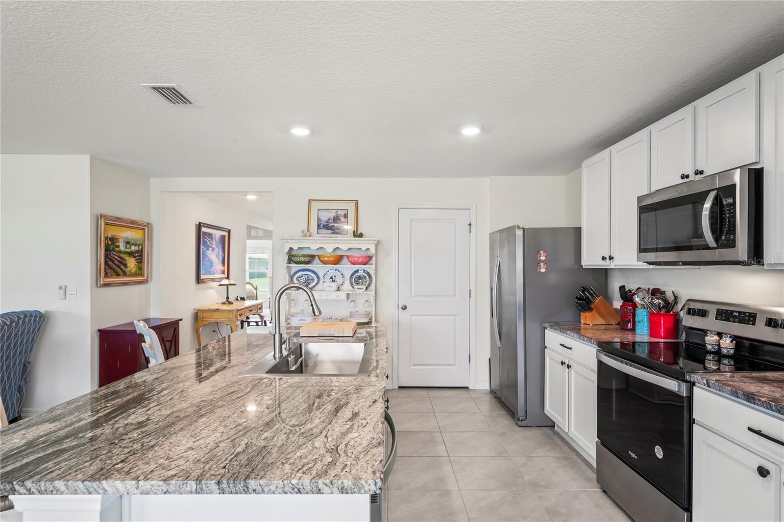 4041 Autumn Amber Property Photo 14