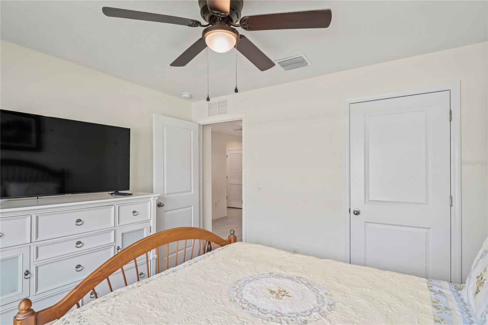 4041 Autumn Amber Property Photo 33