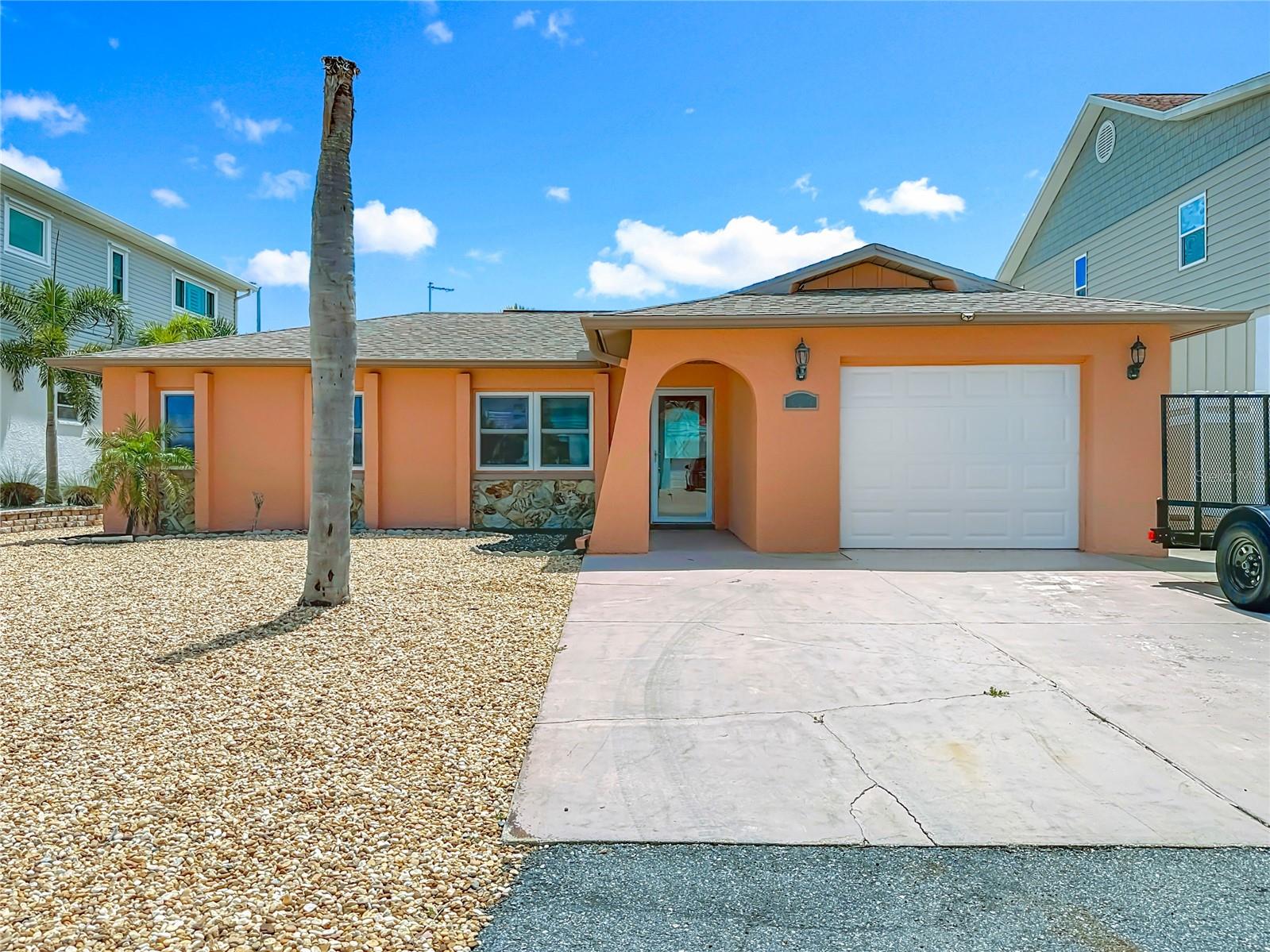 13816 Victor Ave Property Photo 1