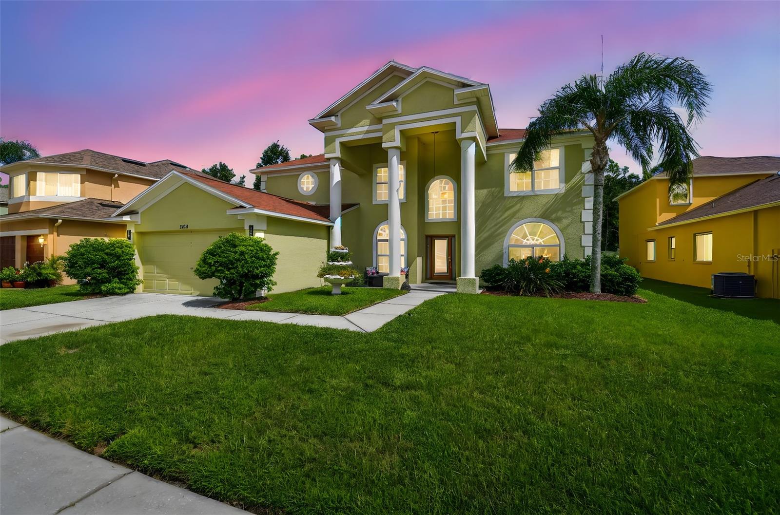 27012 Sea Breeze Way Property Photo 1