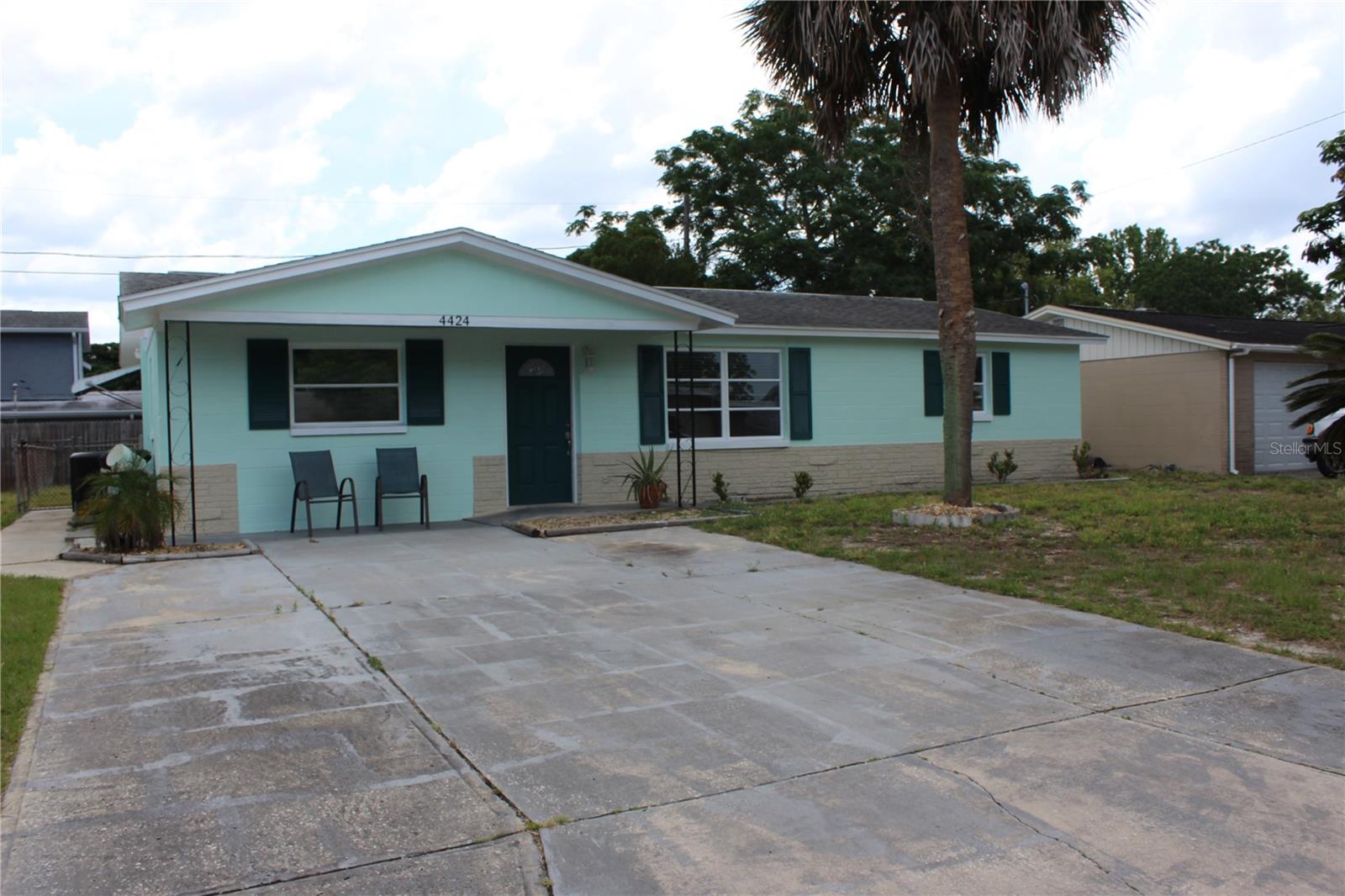 4424 Terry Loop Property Photo 1