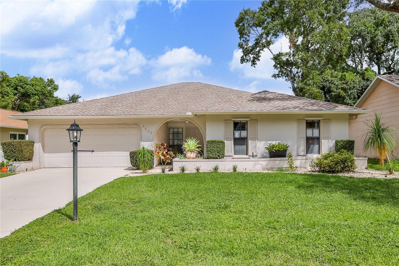 2603 Royal Ridge Dr Property Photo 1