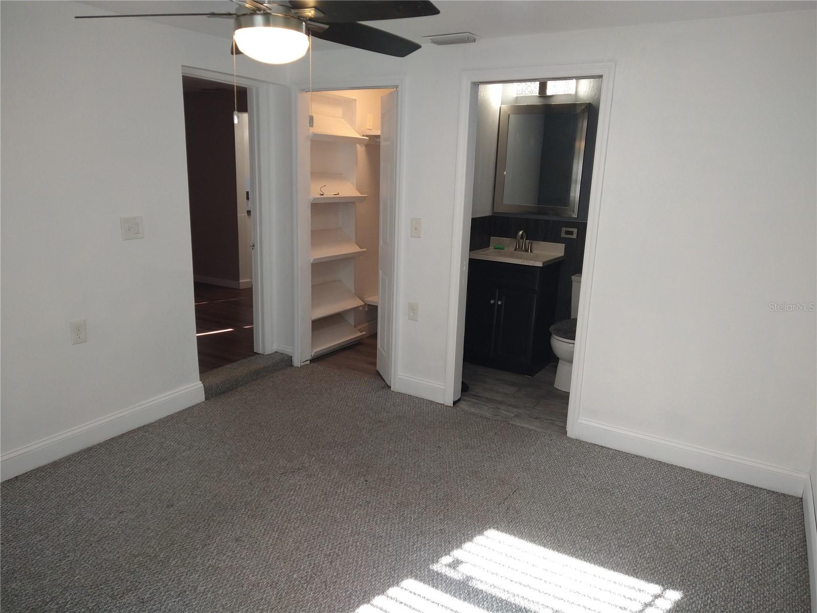 12910 College Hill Dr Property Photo 16