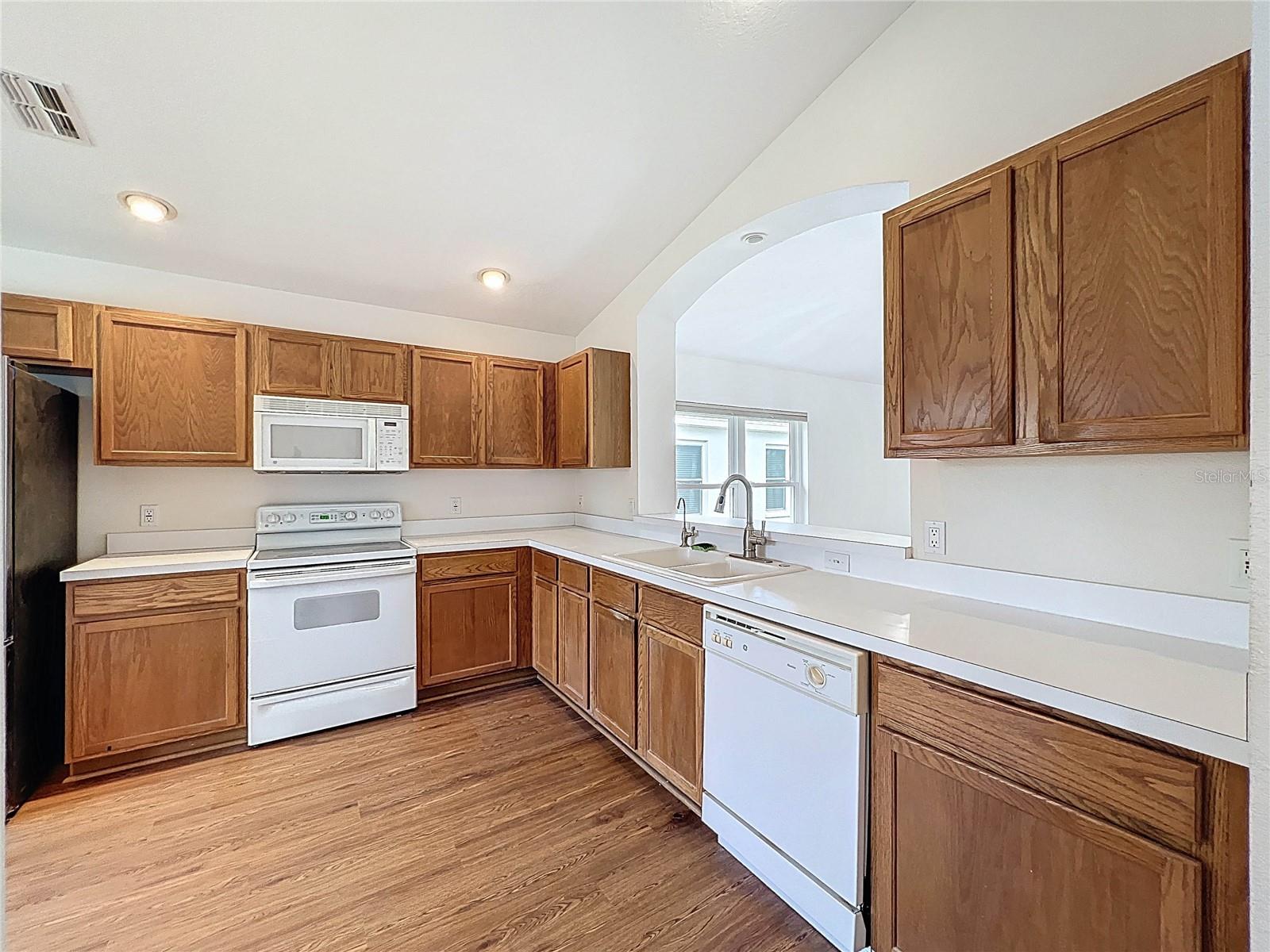 11644 Spindrift Loop Property Photo 8