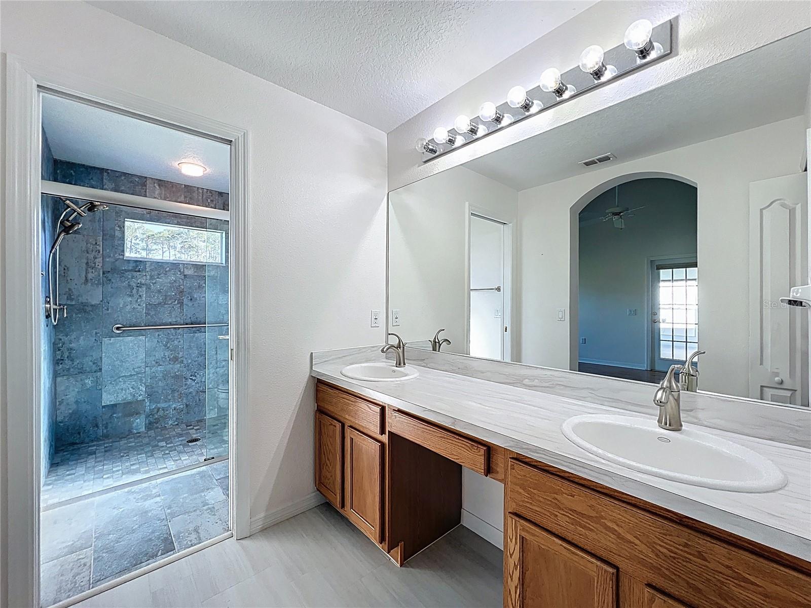 11644 Spindrift Loop Property Photo 23
