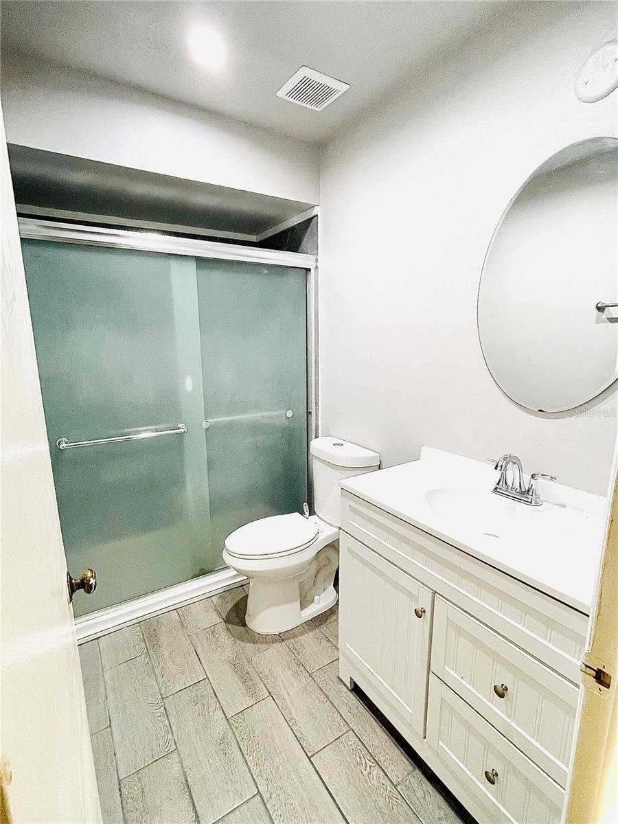1420 Ridge Lake Ct Property Photo 3