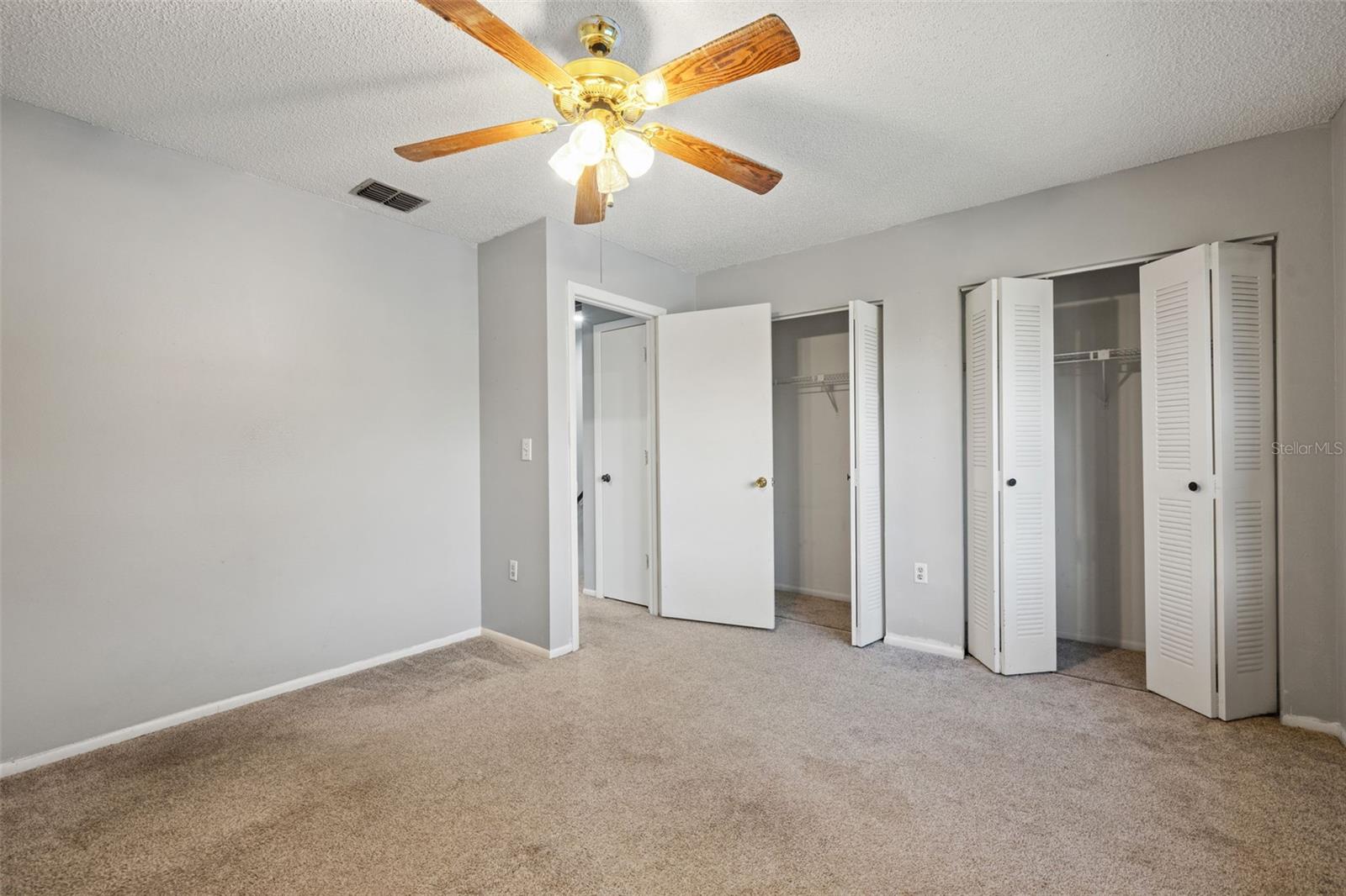 1420 Ridge Lake Ct Property Photo 5