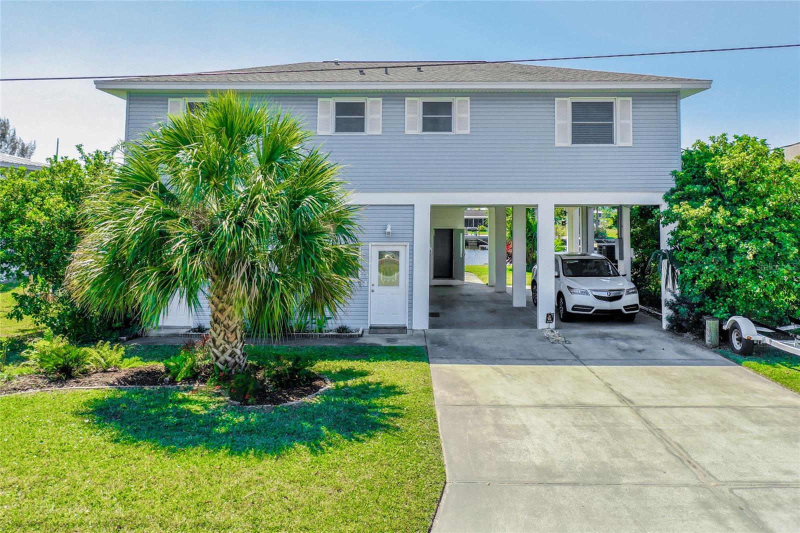 3272 Minnow Creek Dr Property Photo 1