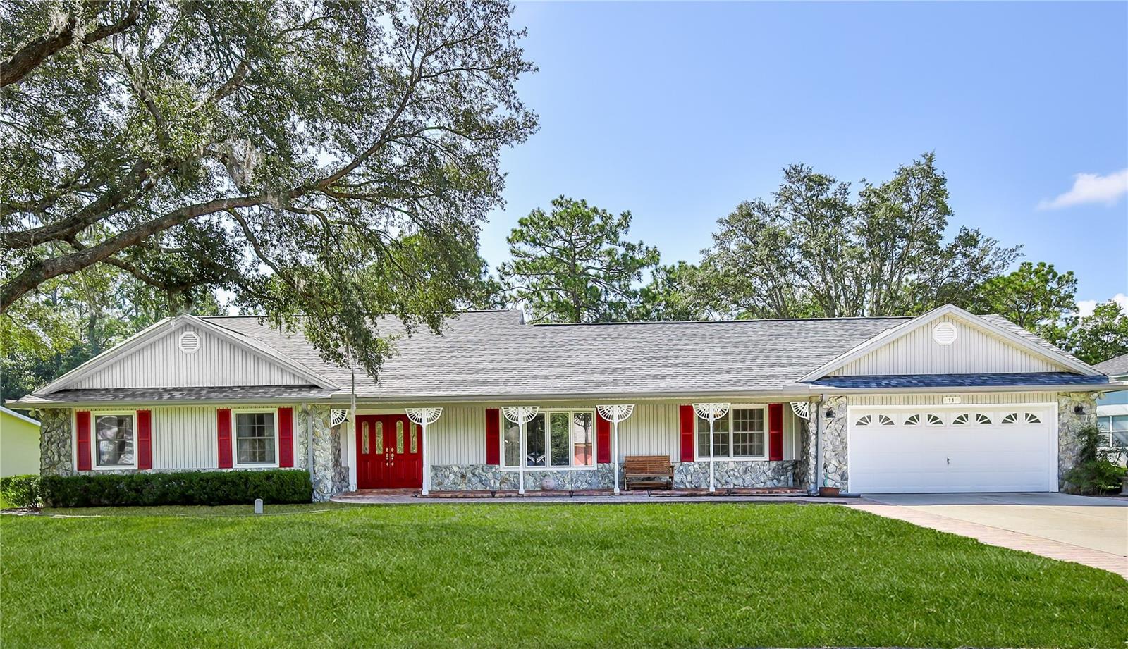 11 Sycamore Ct W Property Photo 1