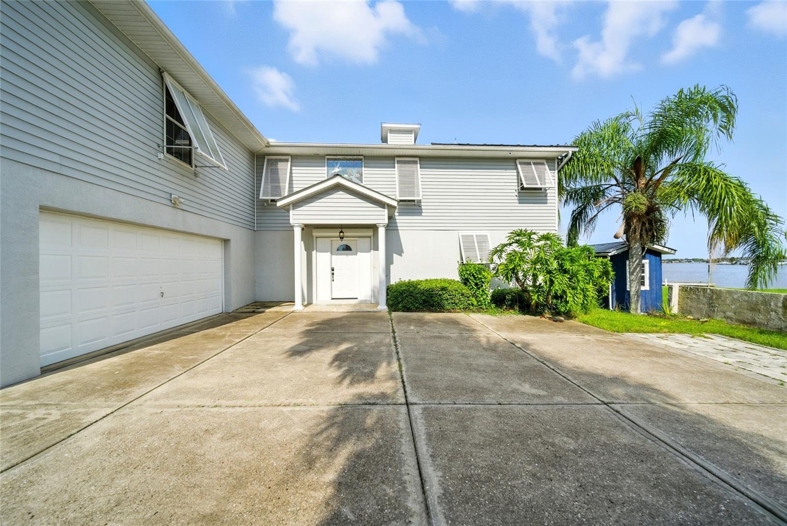 2435 N Watersedge Dr Property Photo 6