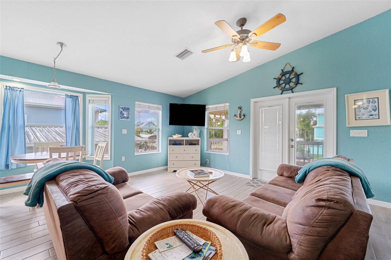 2730 N Comanche Pt Property Photo 13