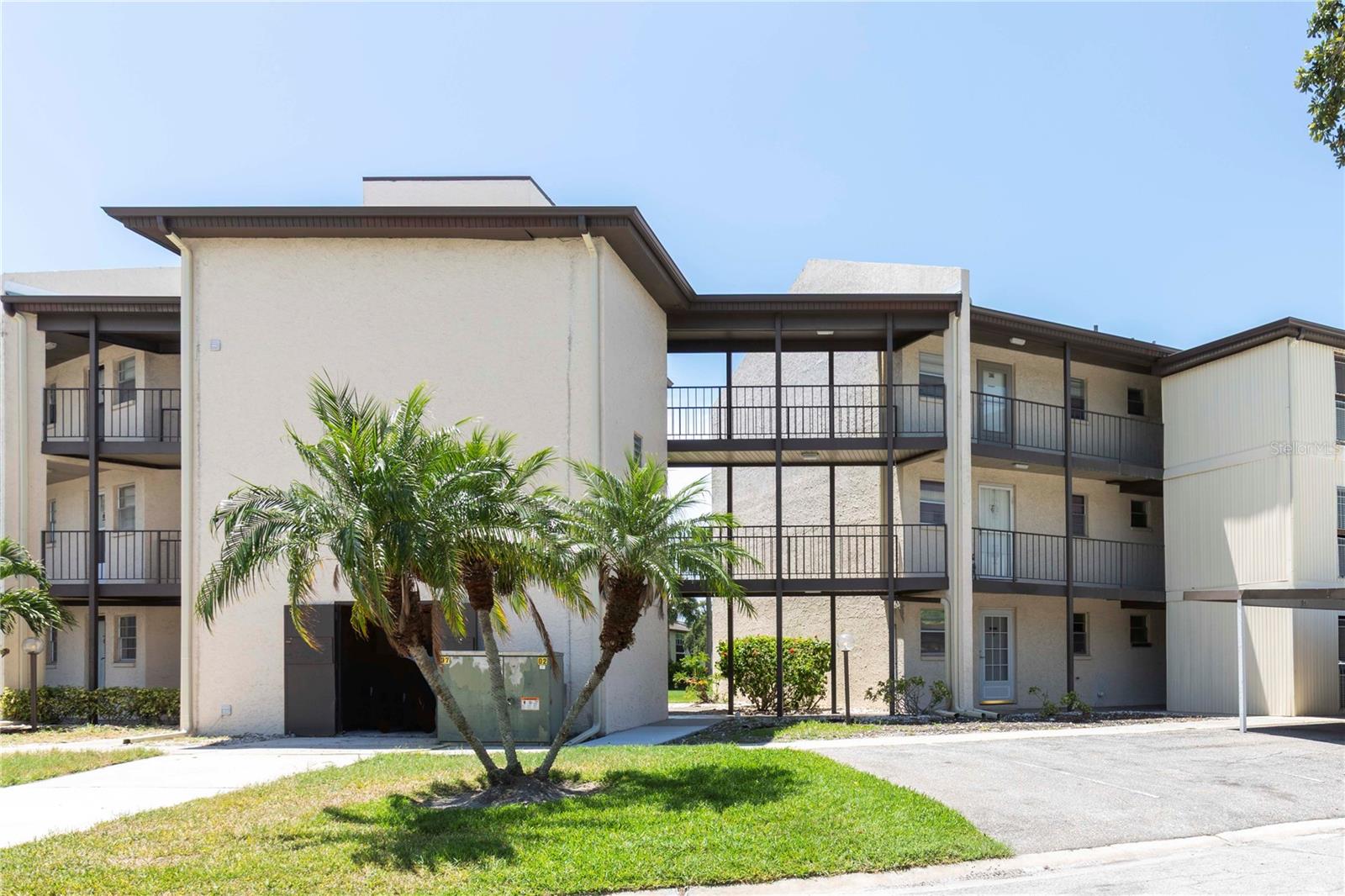 5245 Amulet Dr #108 Property Photo 1