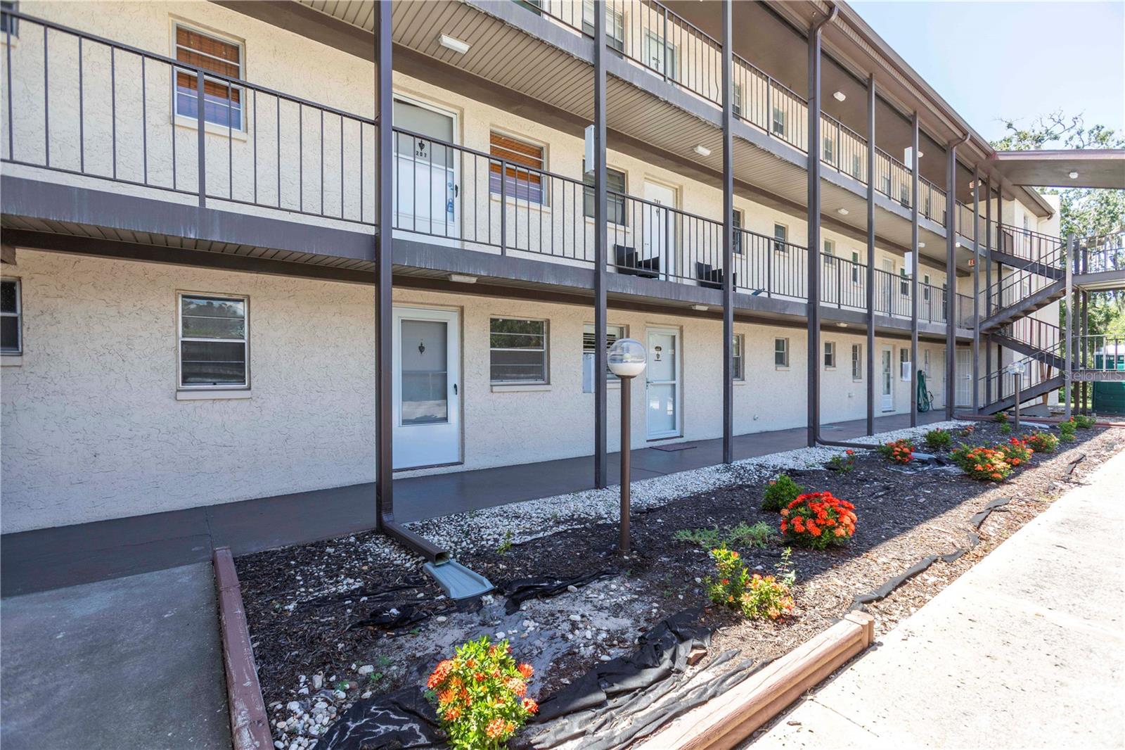5245 Amulet Dr #108 Property Photo 3