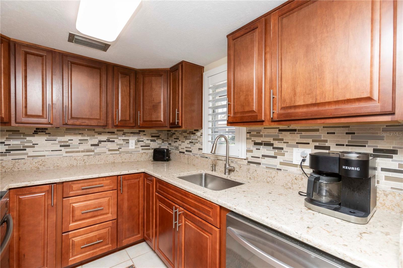 5245 Amulet Dr #108 Property Photo 5