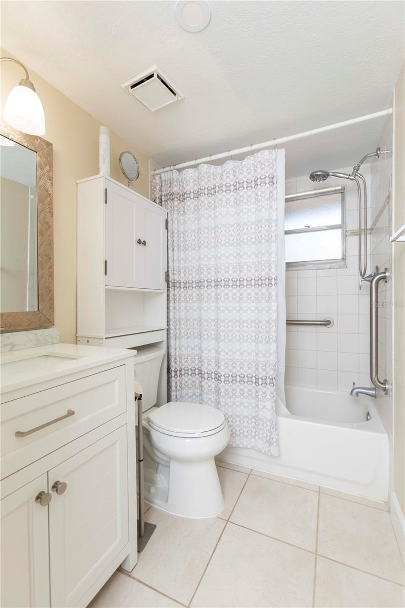 5245 Amulet Dr #108 Property Photo 17