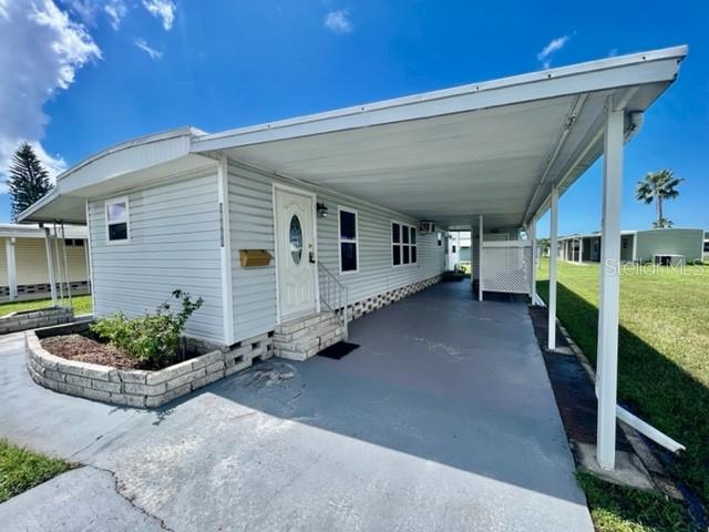 10819 London Dr Property Photo 1
