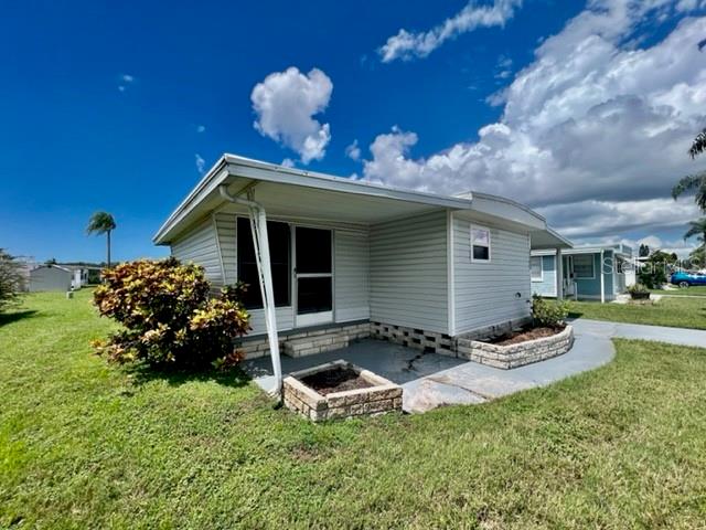 10819 London Dr Property Photo 4