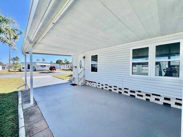 10819 London Dr Property Photo 5