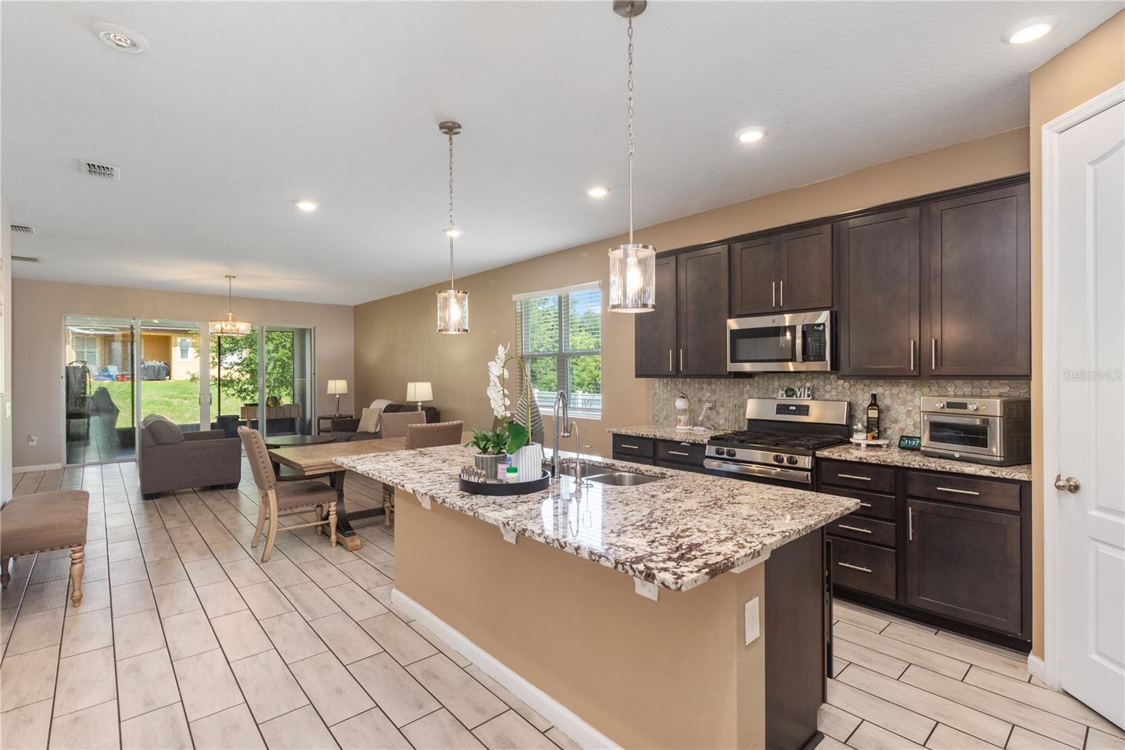 2536 Autumn Stream Dr Property Photo 8