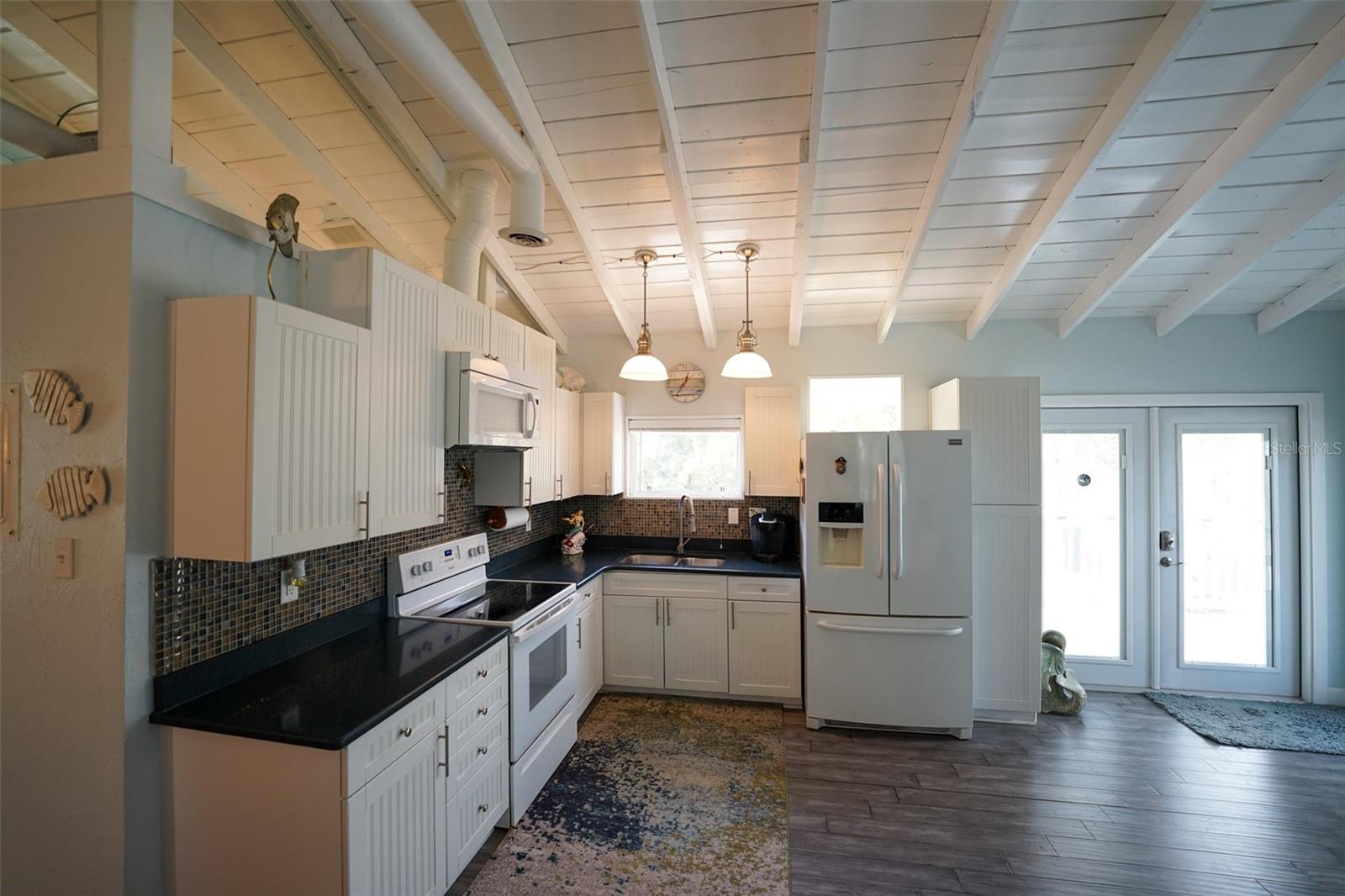 3480 Harbor Dr Property Photo 11