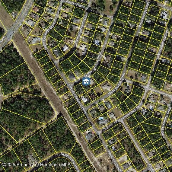 9996 N Sandree Dr Property Photo 2