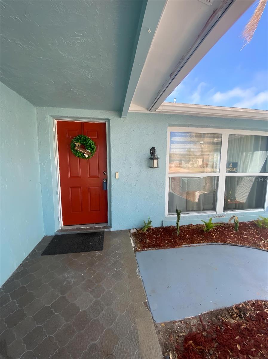 1817 Dartmouth Dr Property Photo 2
