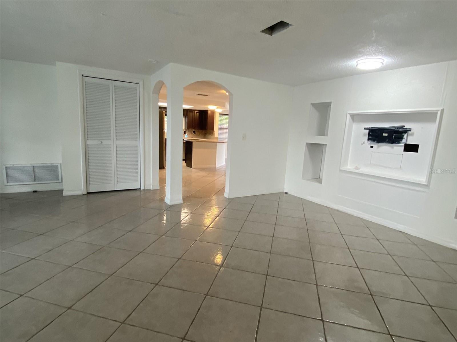 1817 Dartmouth Dr Property Photo 15