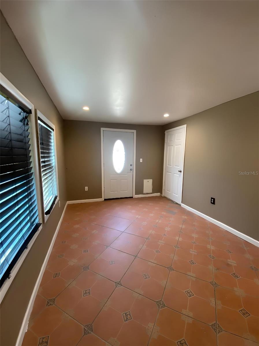 1817 Dartmouth Dr Property Photo 32
