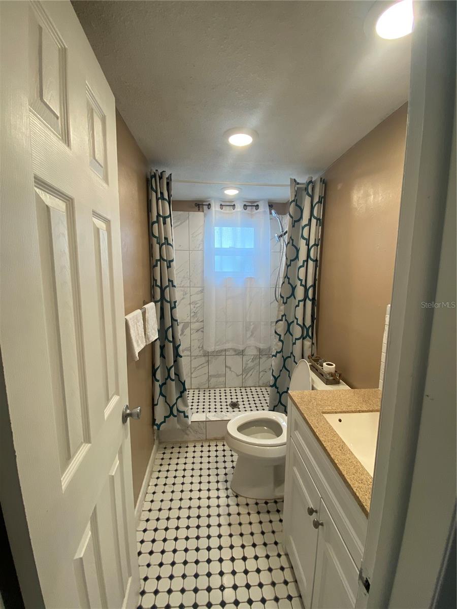 1817 Dartmouth Dr Property Photo 38