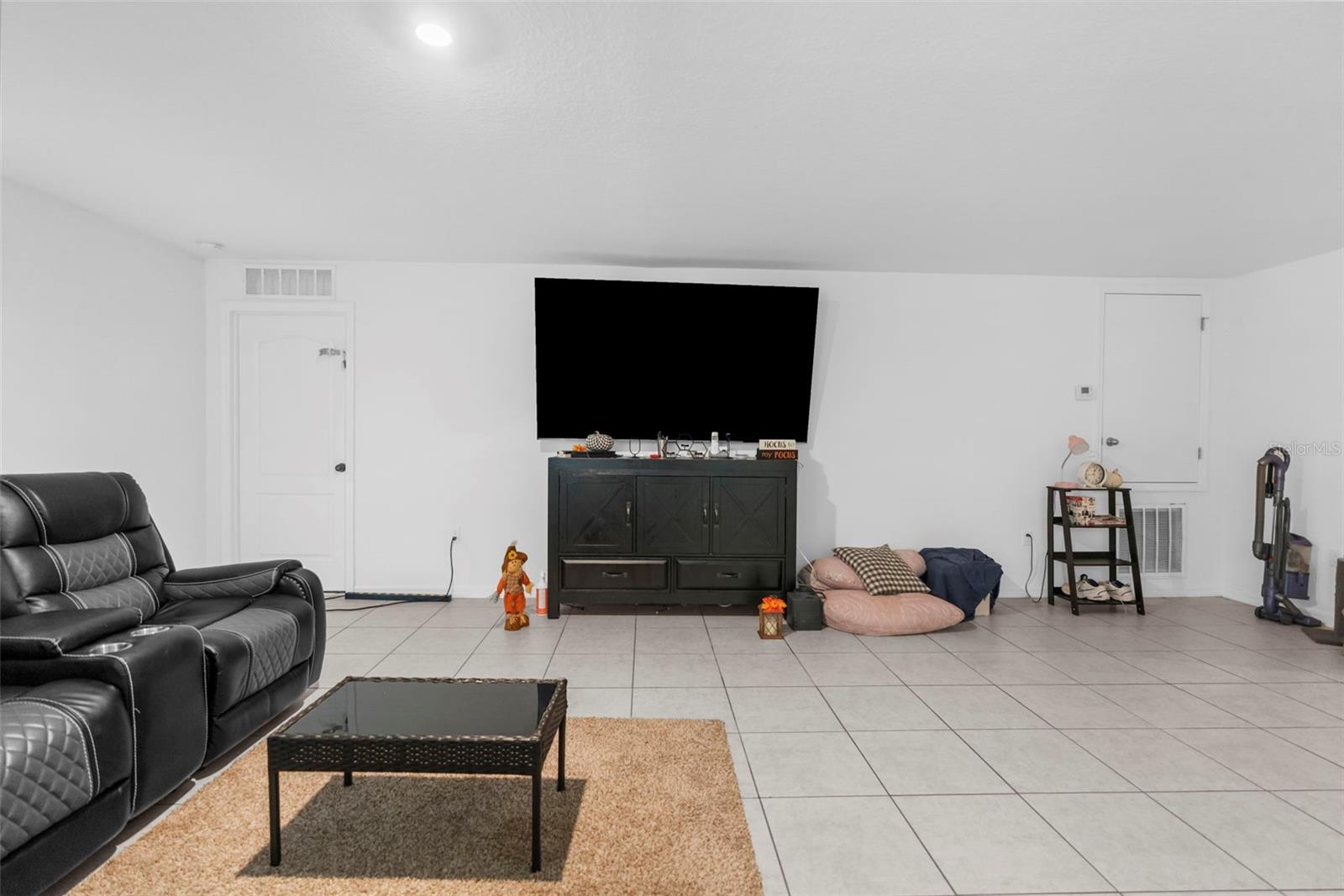 5637 E Tangelo Ln Property Photo 6