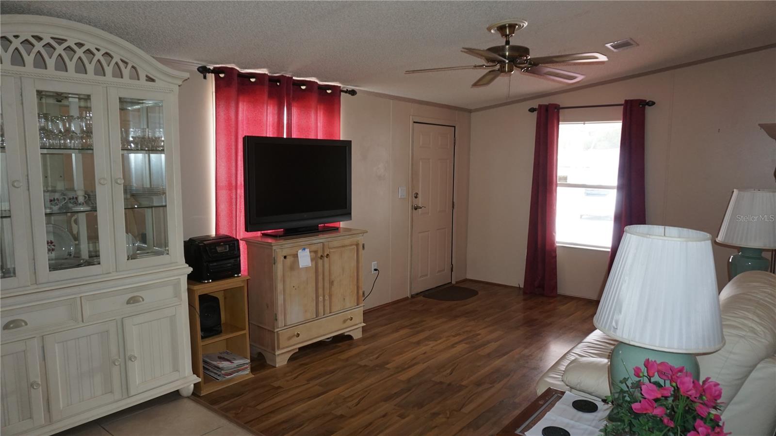 12023 Longhorn Dr Property Photo 8