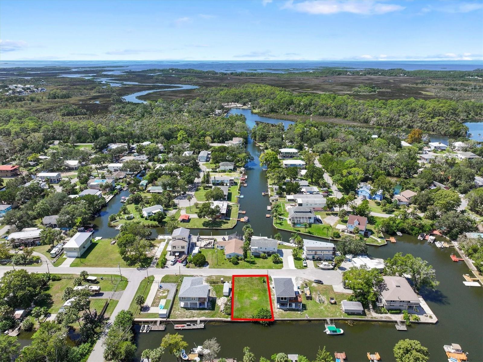 6262 Island Dr Property Photo 10