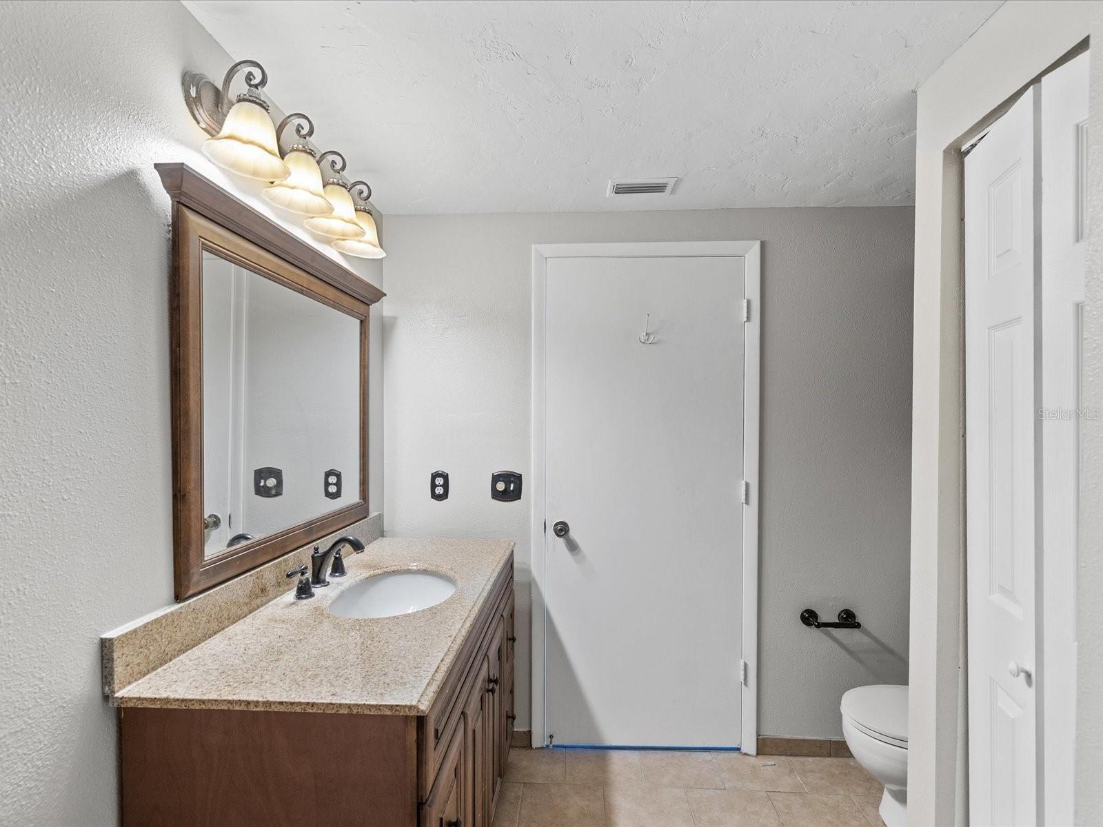 3358 Mermoor Dr #102 Property Photo 16