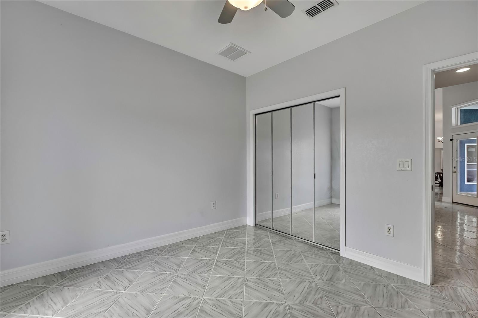 16603 Diplomat Dr Property Photo 43