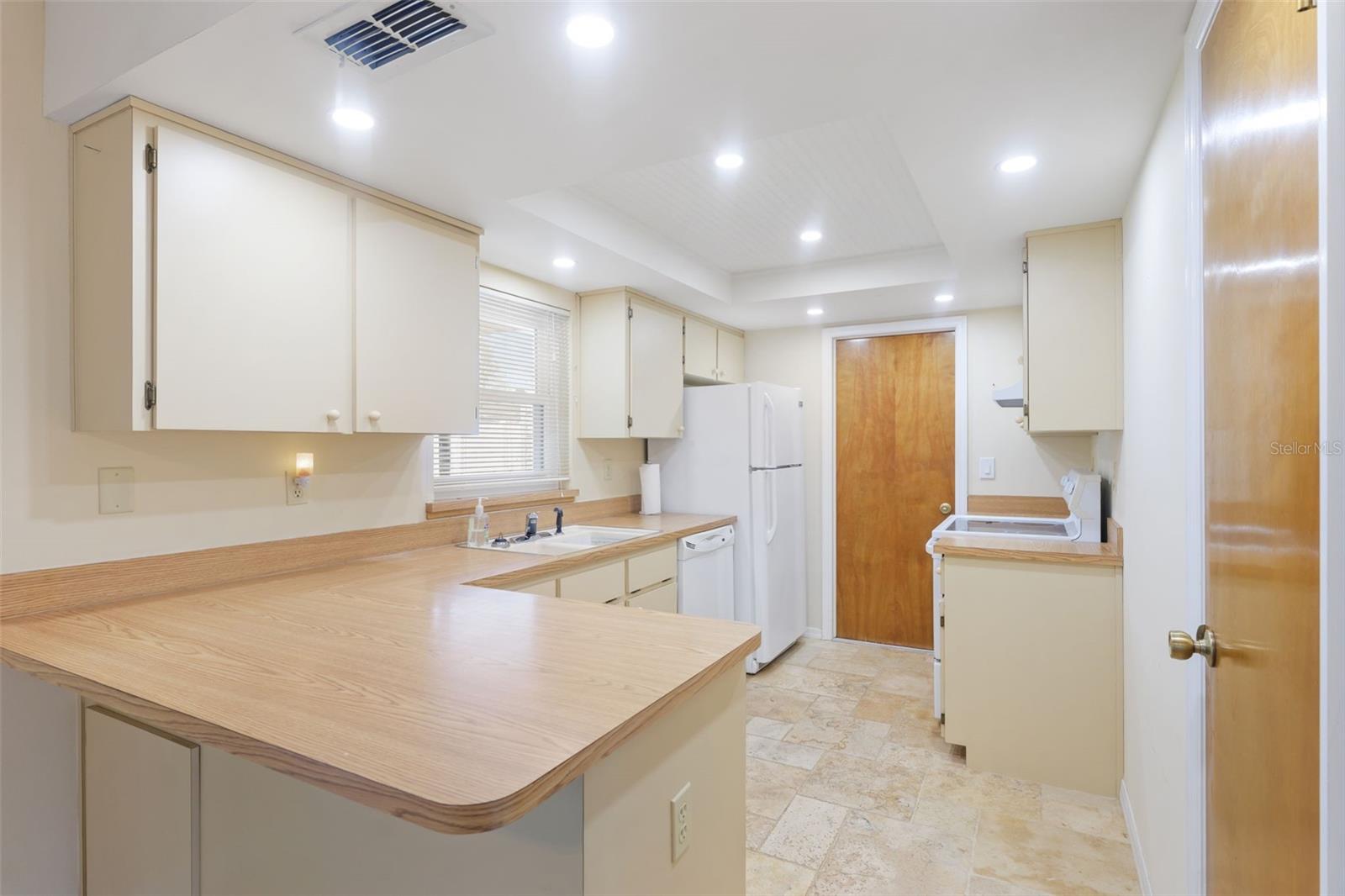 12056 Cradock St Property Photo 12