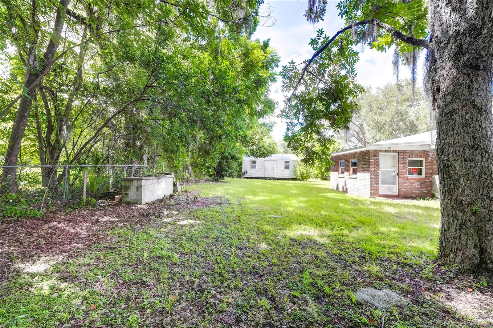 614 Powell St Property Photo 11