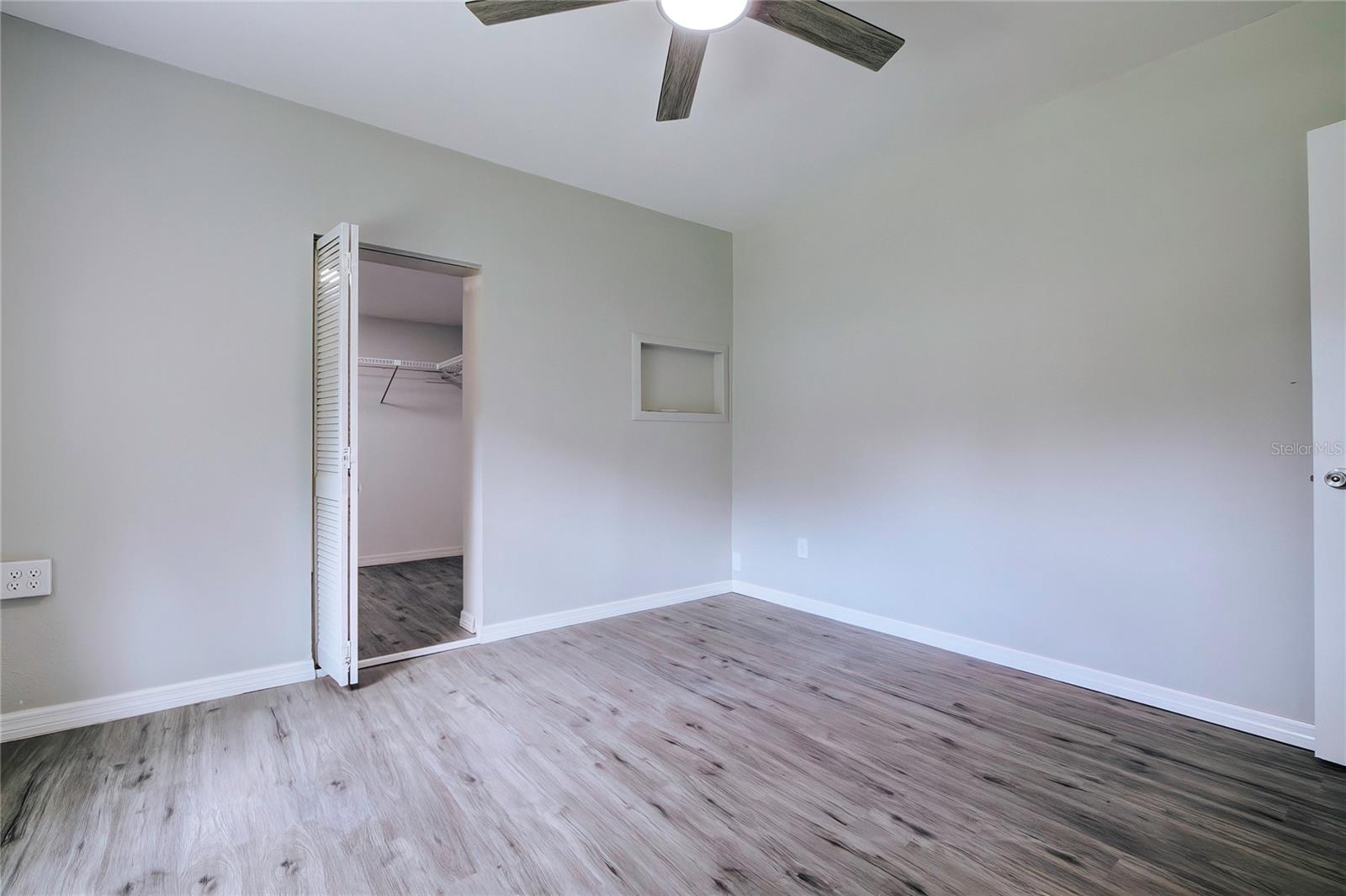 614 Powell St Property Photo 23
