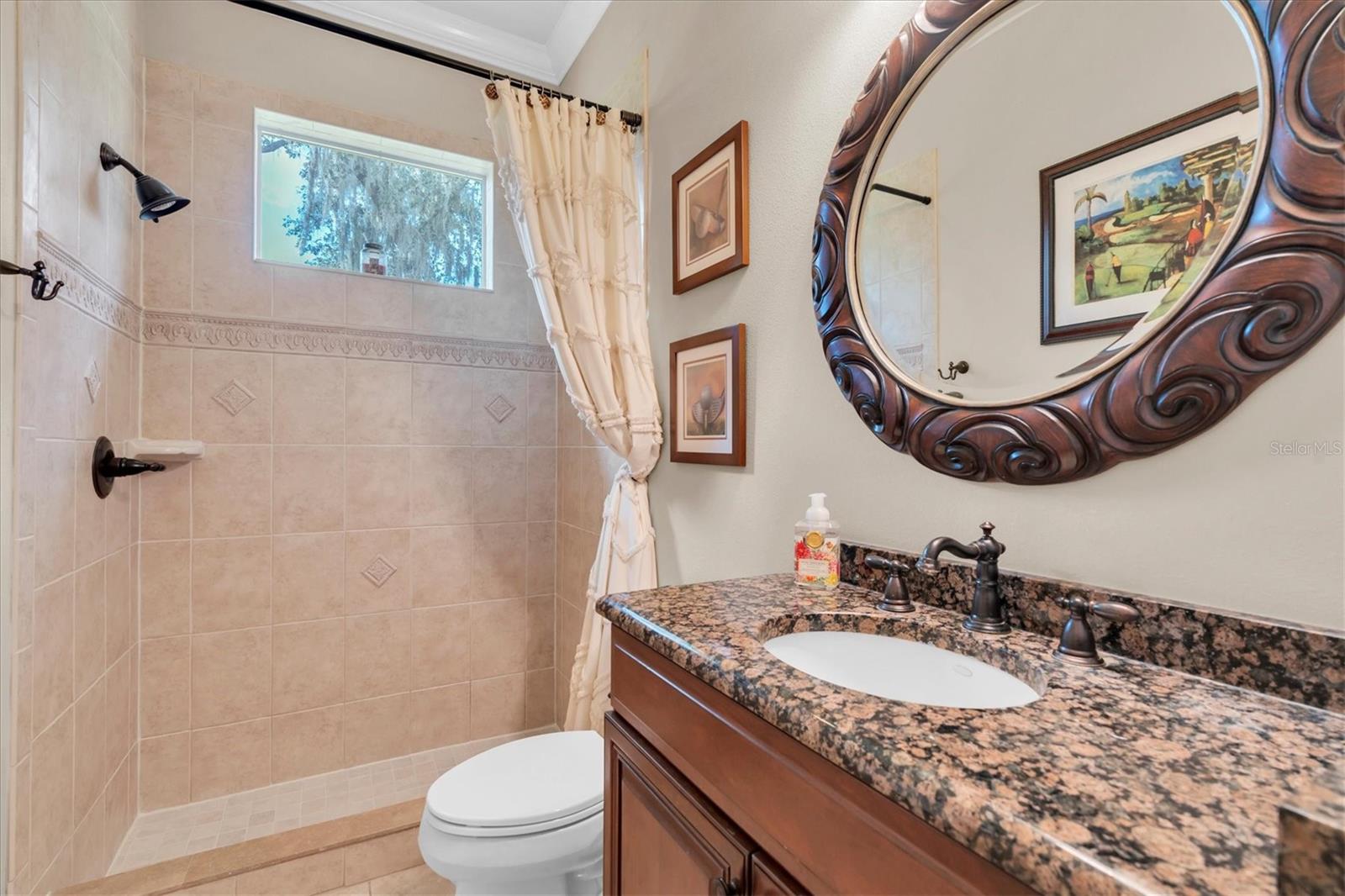2861 Roehampton Close Property Photo 55