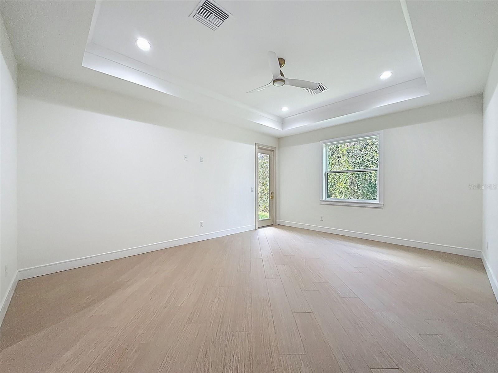 88 Daisy St Property Photo 32