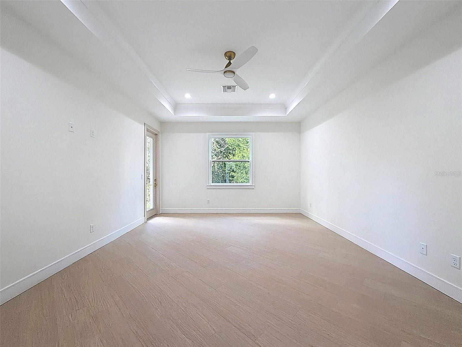 88 Daisy St Property Photo 33