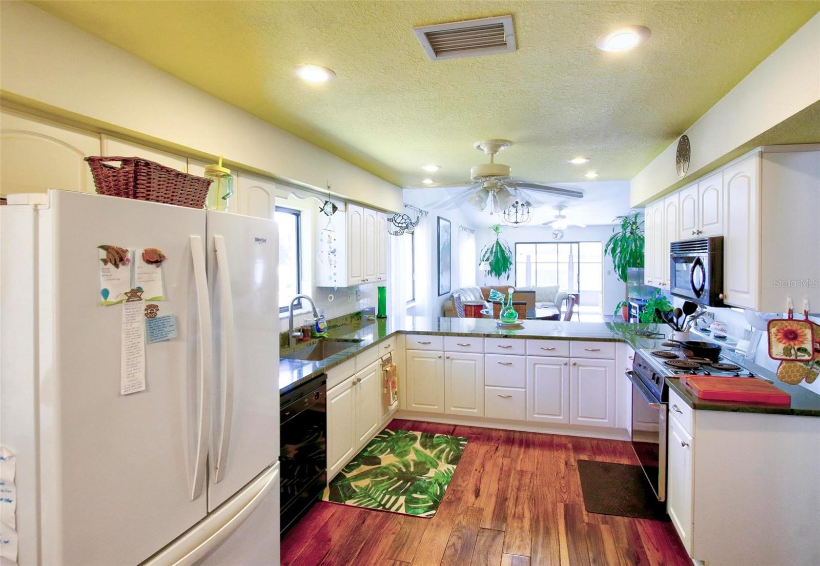 6502 River Run Blvd Property Photo 9