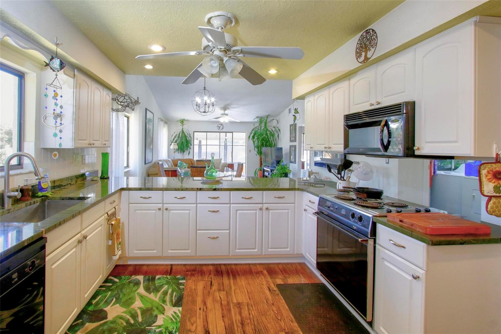 6502 River Run Blvd Property Photo 10