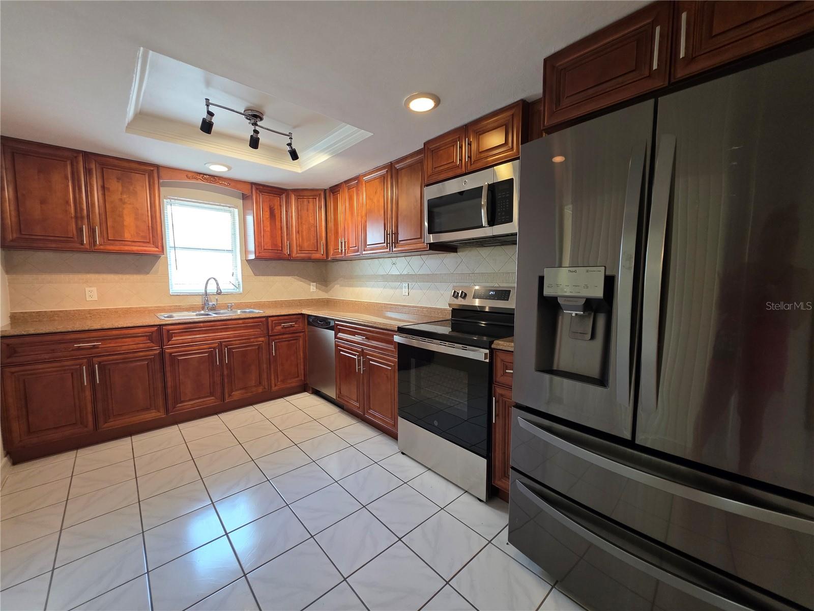 4832 Elmwood St Property Photo 12