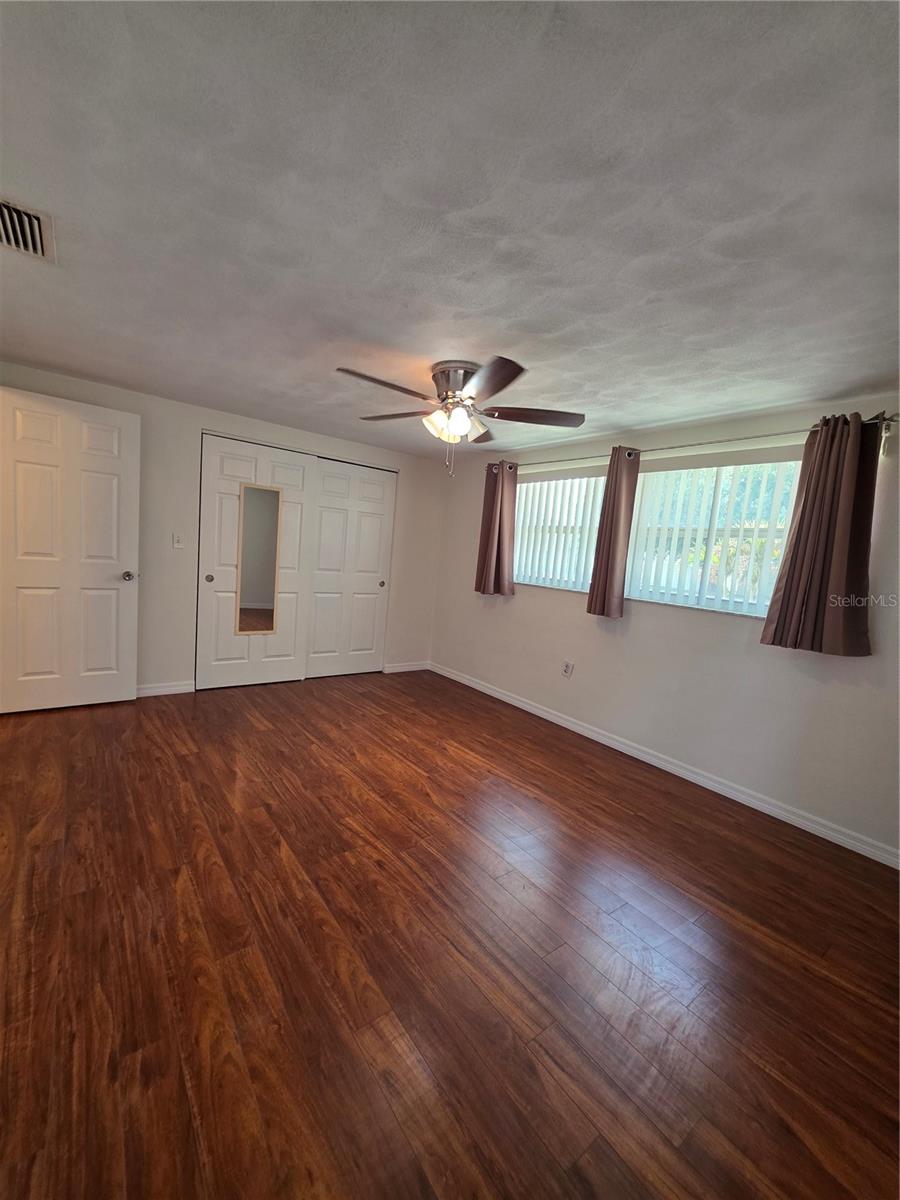 4832 Elmwood St Property Photo 20