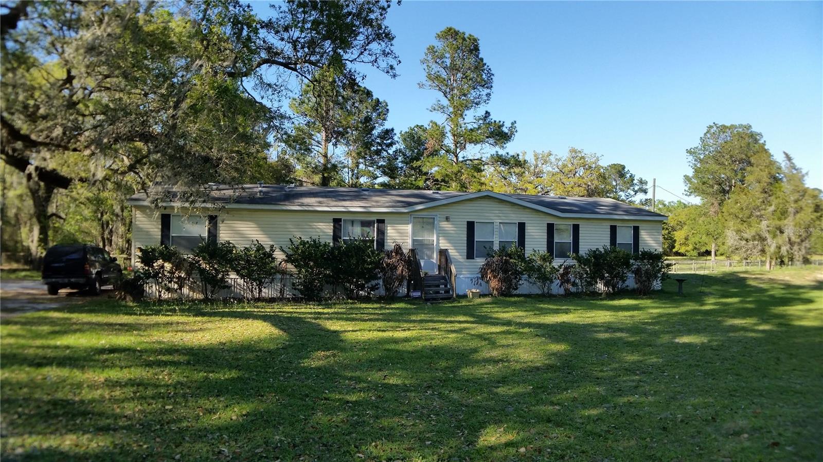 18635 PHILLIPS RD Property Photo 1